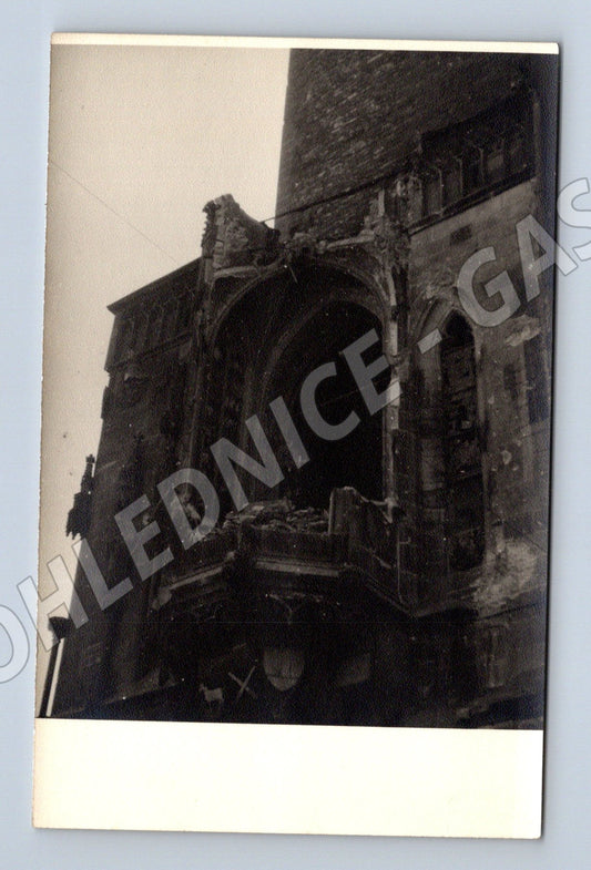 Pohlednice Historický hrad poškozený 1945 (M4389)