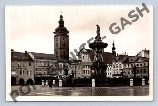 Pohlednice České Budějovice Černá věž a kašna (M477)