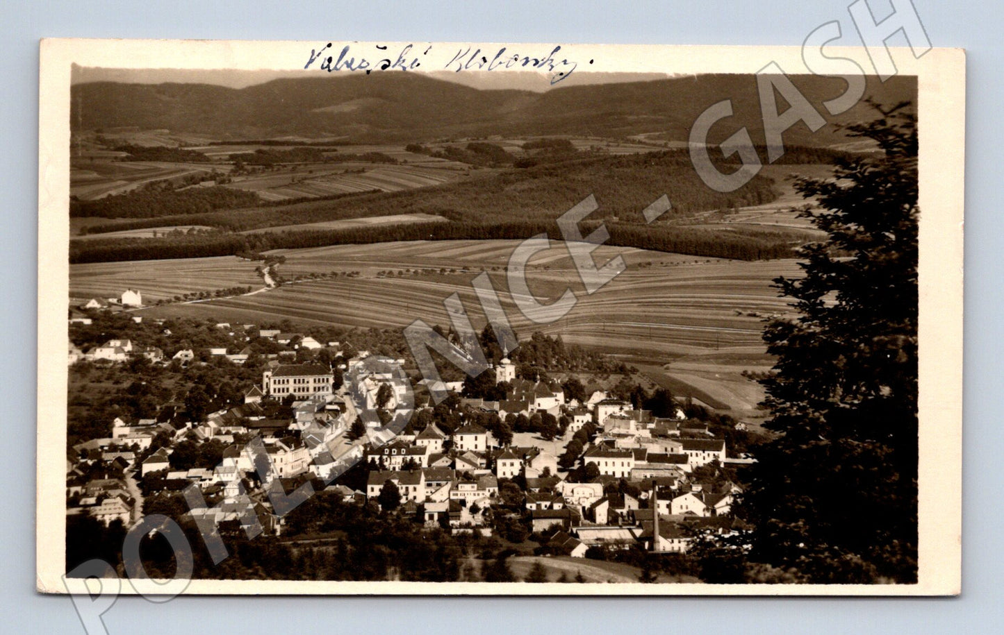 Postcard Wallachian Hats, historical (M4948)