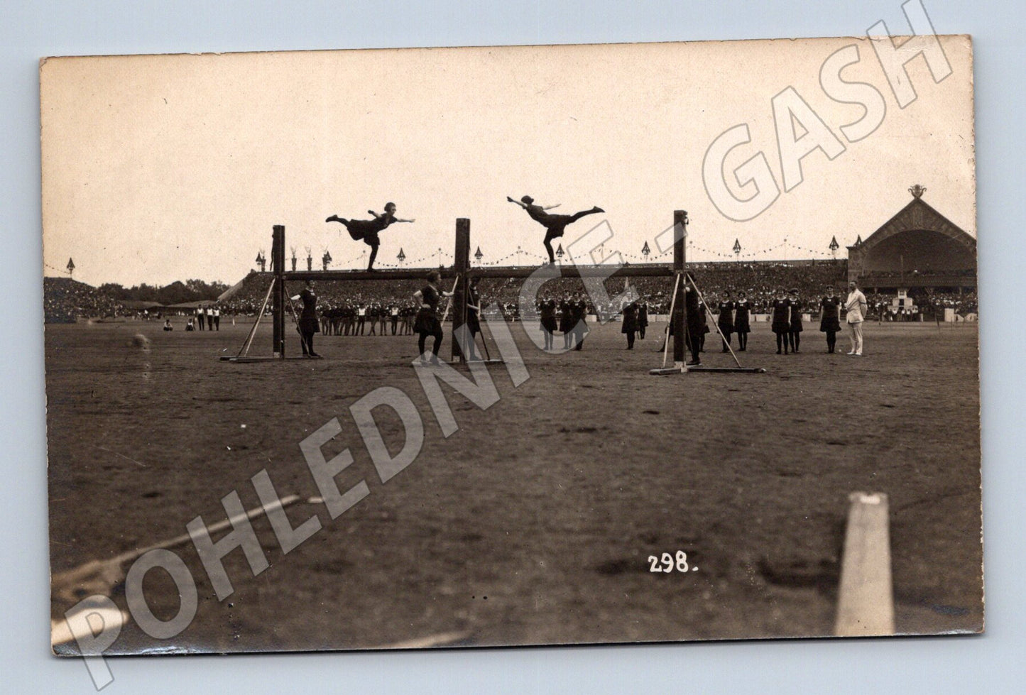 Pohlednice Sokolský slet sportovní vystoupení Praha (M5410)