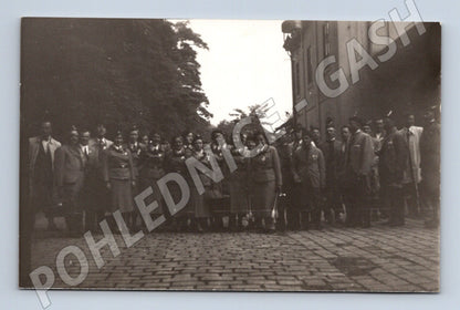 Pohlednice historická skupina lidí ČSR (M5411)