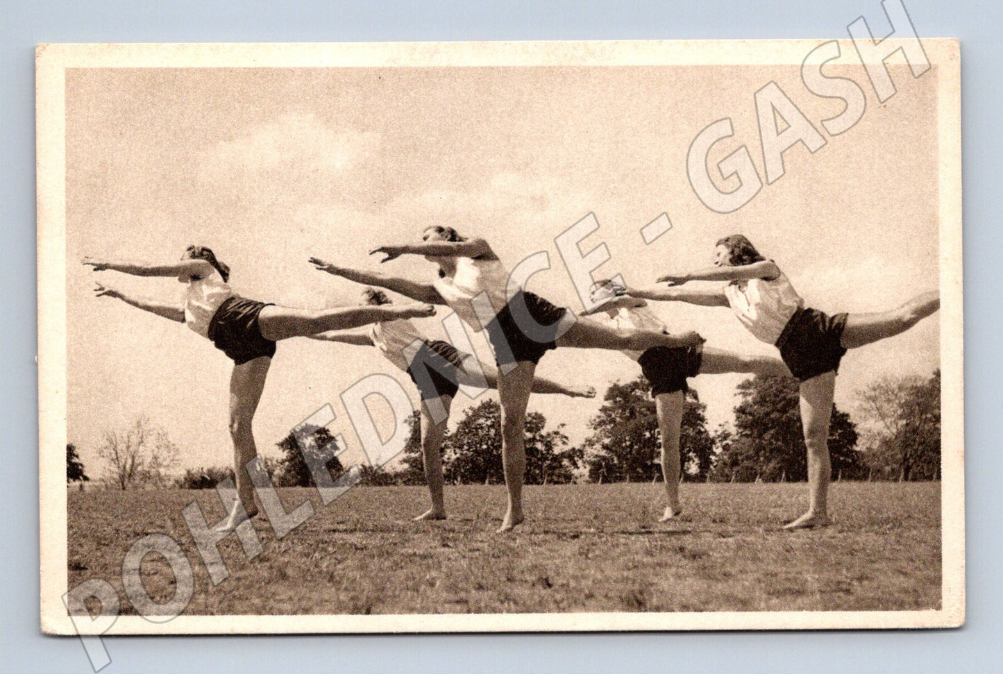 Pohlednice Sokol XI slet ženy Khel 1948 varianta (M5458)