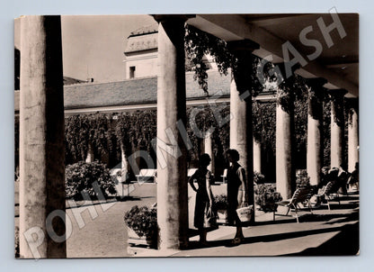 Postcard Františkovy Lázně Colonnade black and white (M5470)