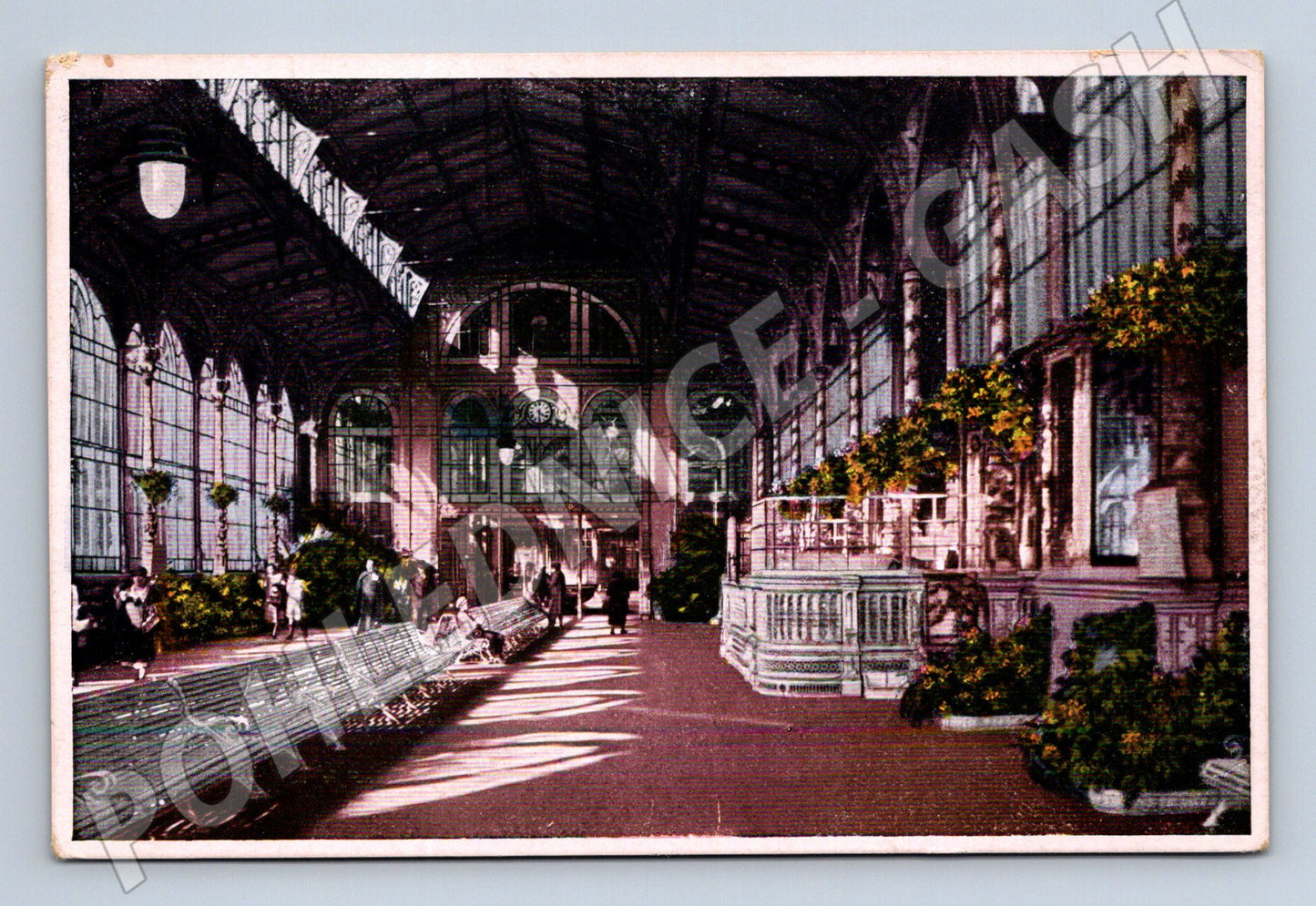 Pohlednice Karlovy Vary Vřídelní kolonáda 1938 (M5494)
