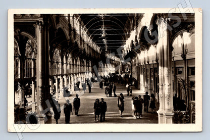 Postcard Marianske Lazne interior of the colonnade (M5639)