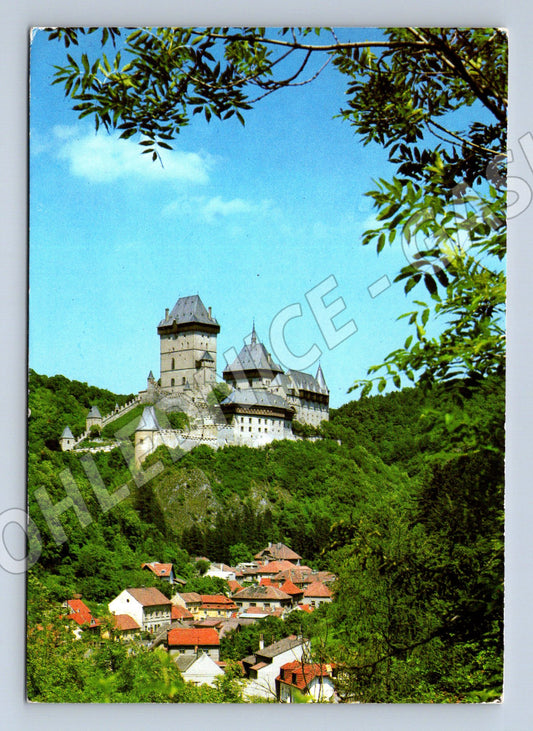 Pohlednice Karlštejn zaslaná razítko a známka (M5858)