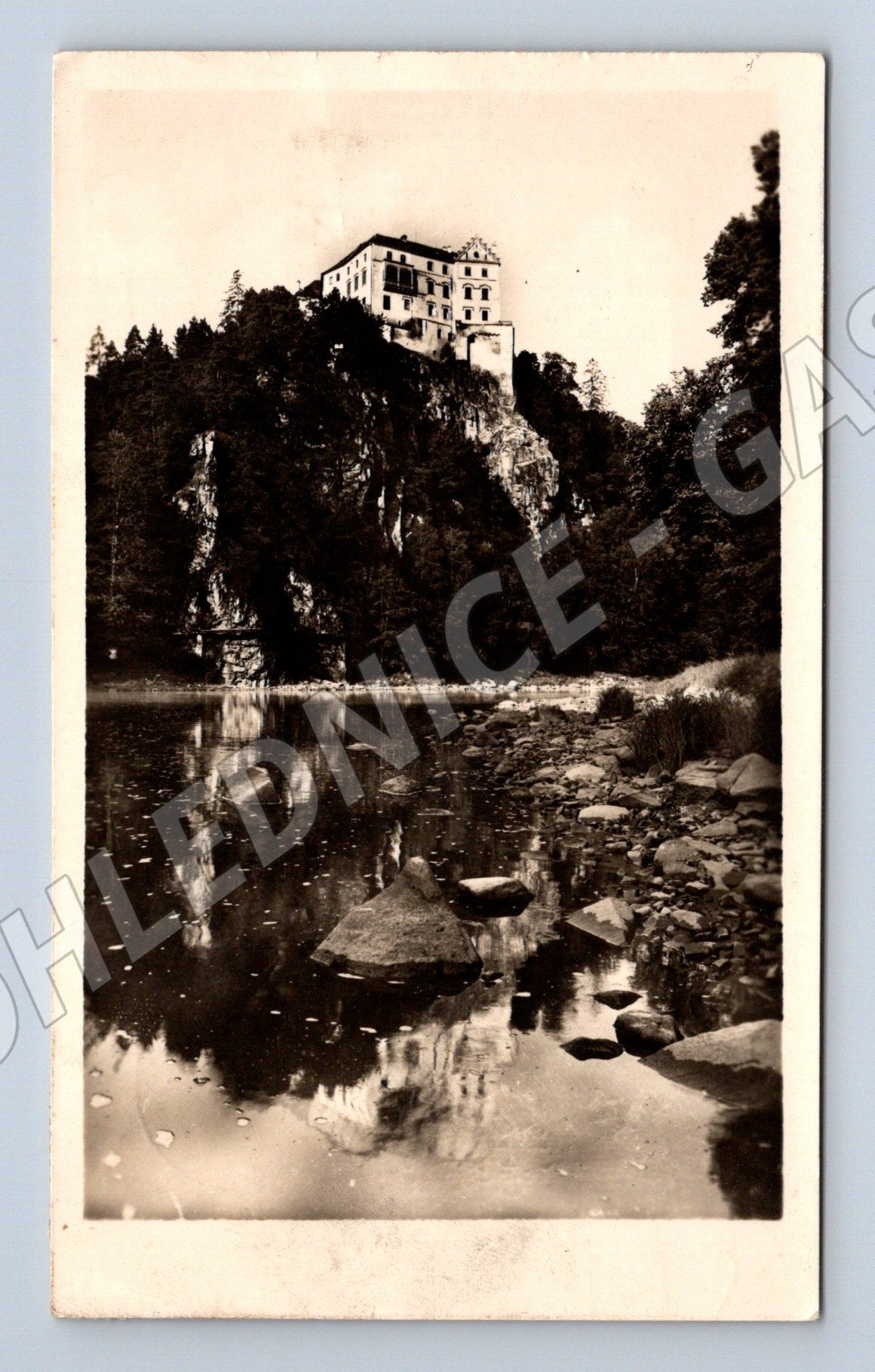 Postcard Orlík nad Vltavou Castle used (M5981)