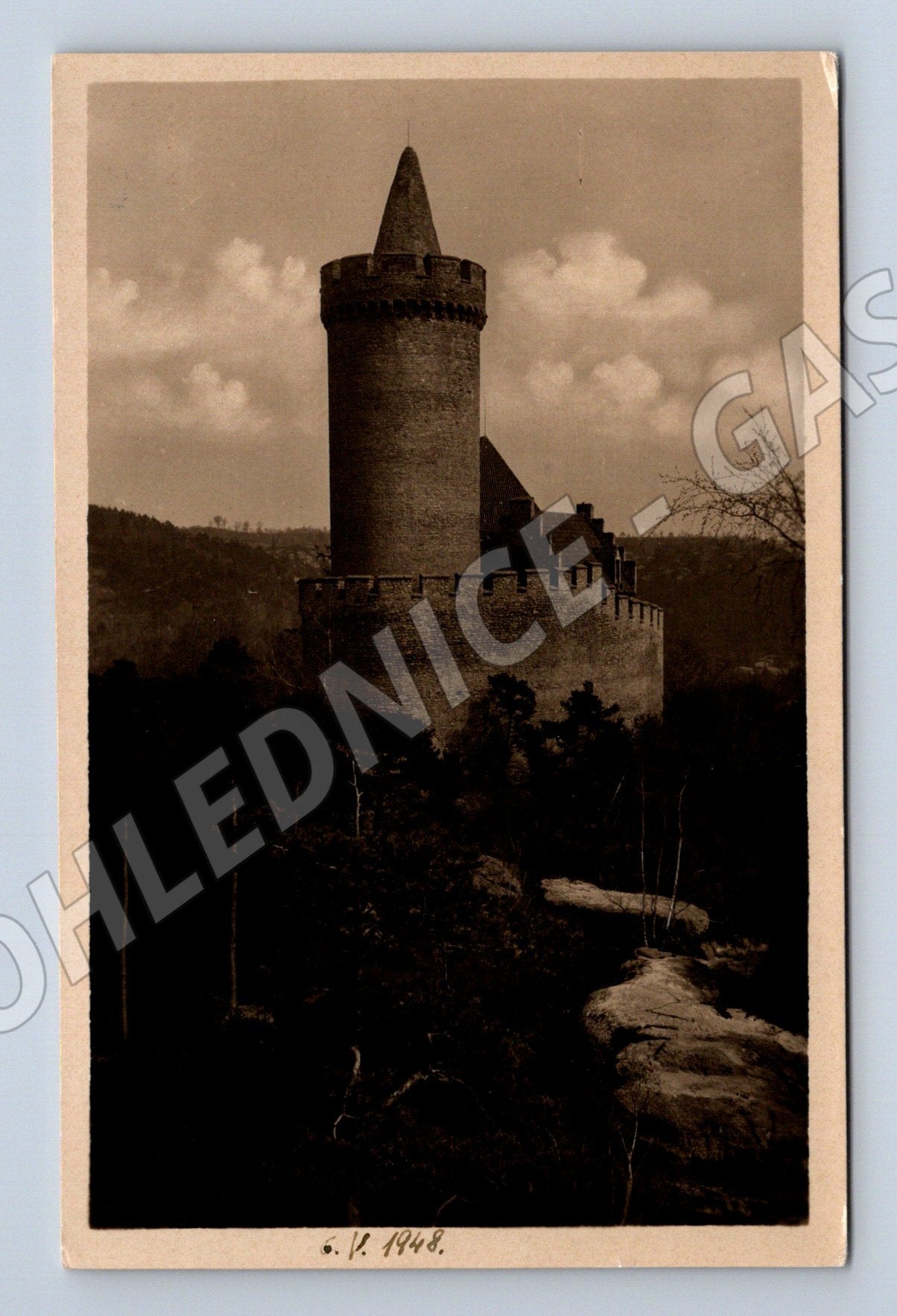 Postcard Kokořín Castle black and white photo (M6013)