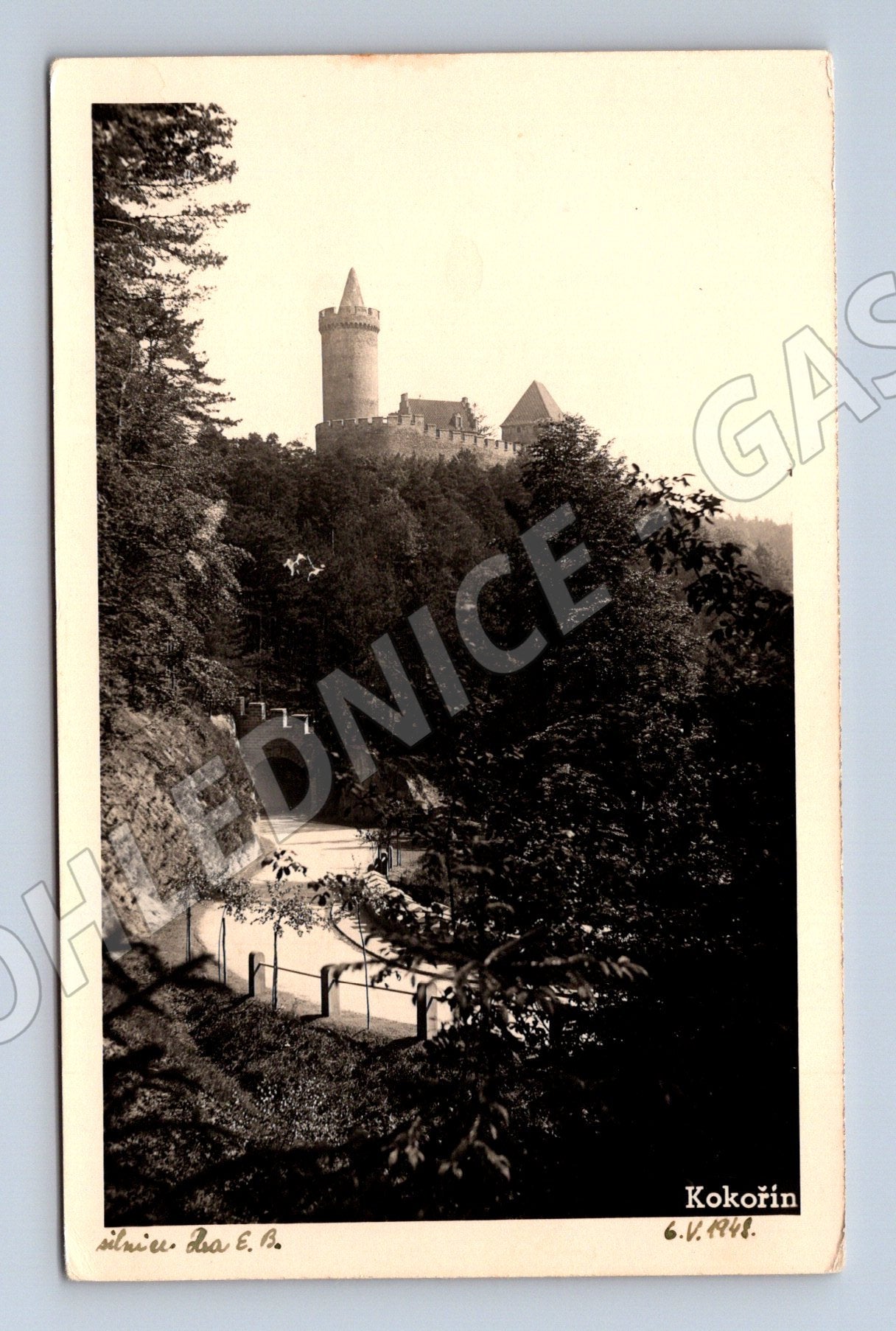 Pohlednice Hrad Kokořín černobílá sběratelská (M6247)