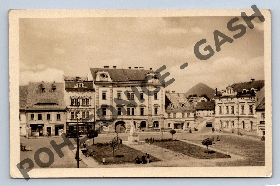 Pohlednice Cvikov náměstí černobílá ČSR (M689)