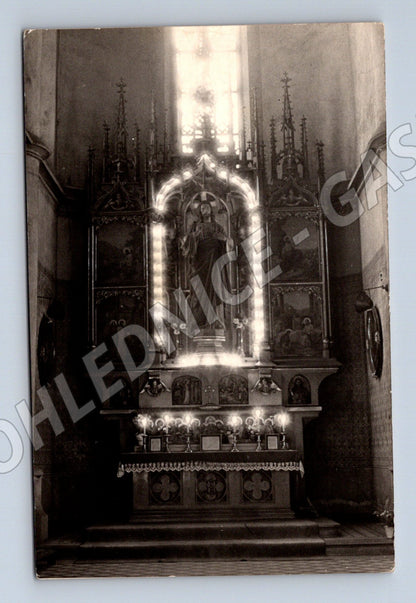 Pohlednice Interiér kostela s oltářem (M7003)