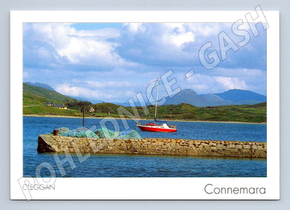 Pohlednice Cleggan Connemara loď na pobřeží (M7324)