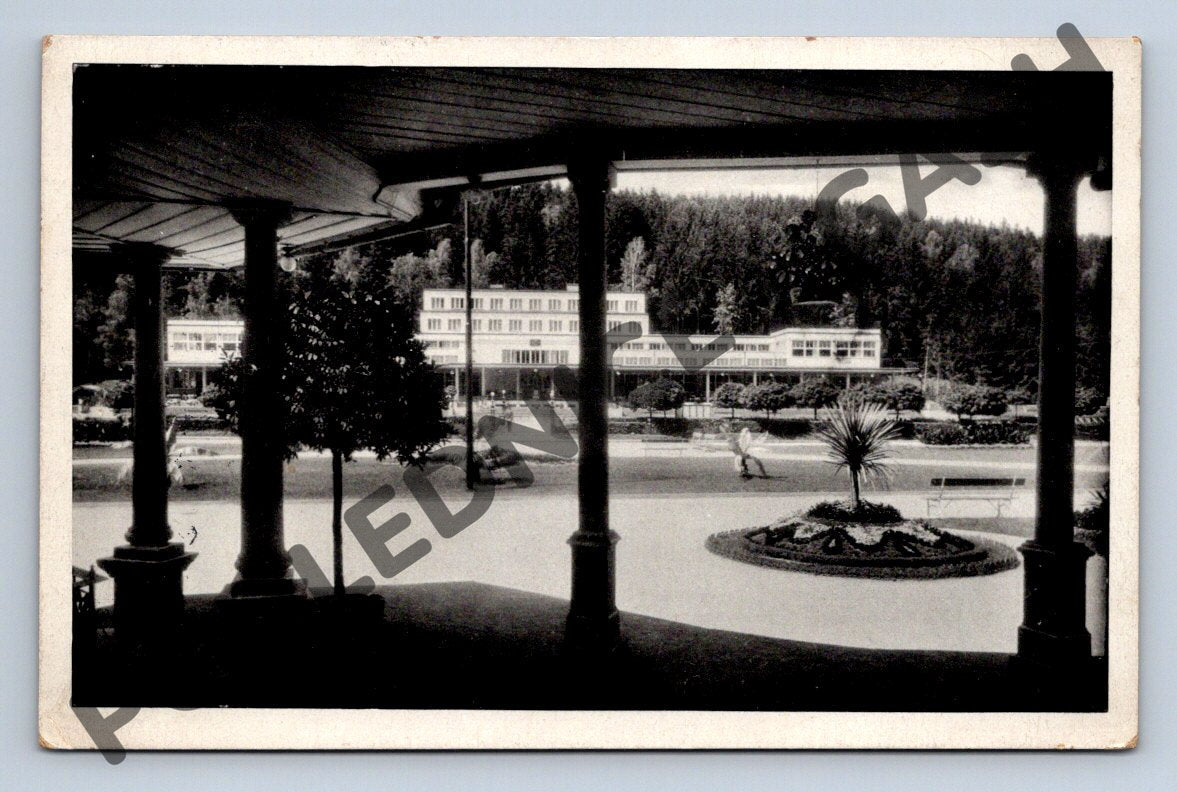 Pohlednice Luhačovice Společenský dům 1939 ČSR (M753)