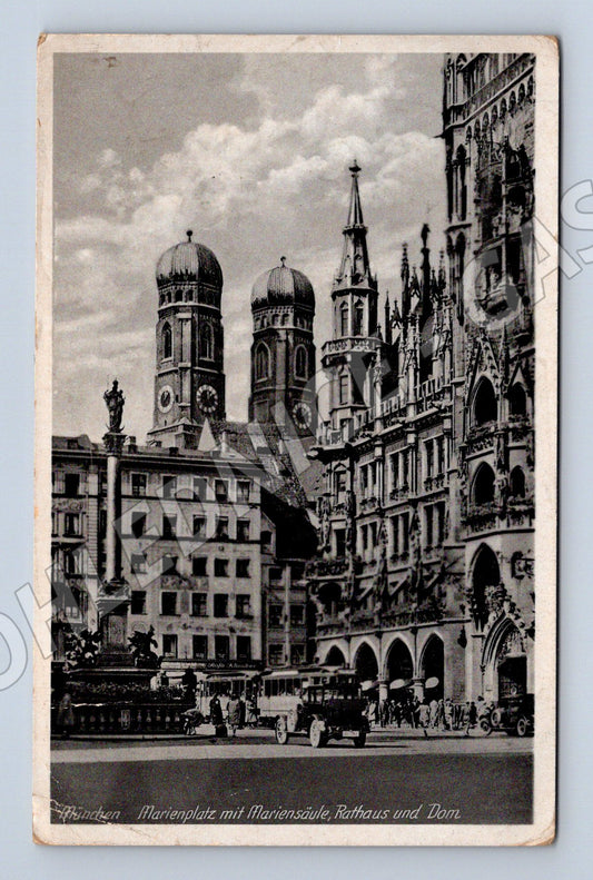 Pohlednice Mnichov Marienplatz radnice a Frauenkirche prošlá (M7610)