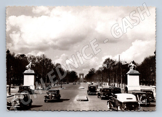 Pohlednice Paříž Champs Élysées a Vítězný oblouk (M7693)