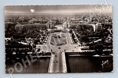 Postcard Paris Palais de Chaillot 1961 sent (M7732)