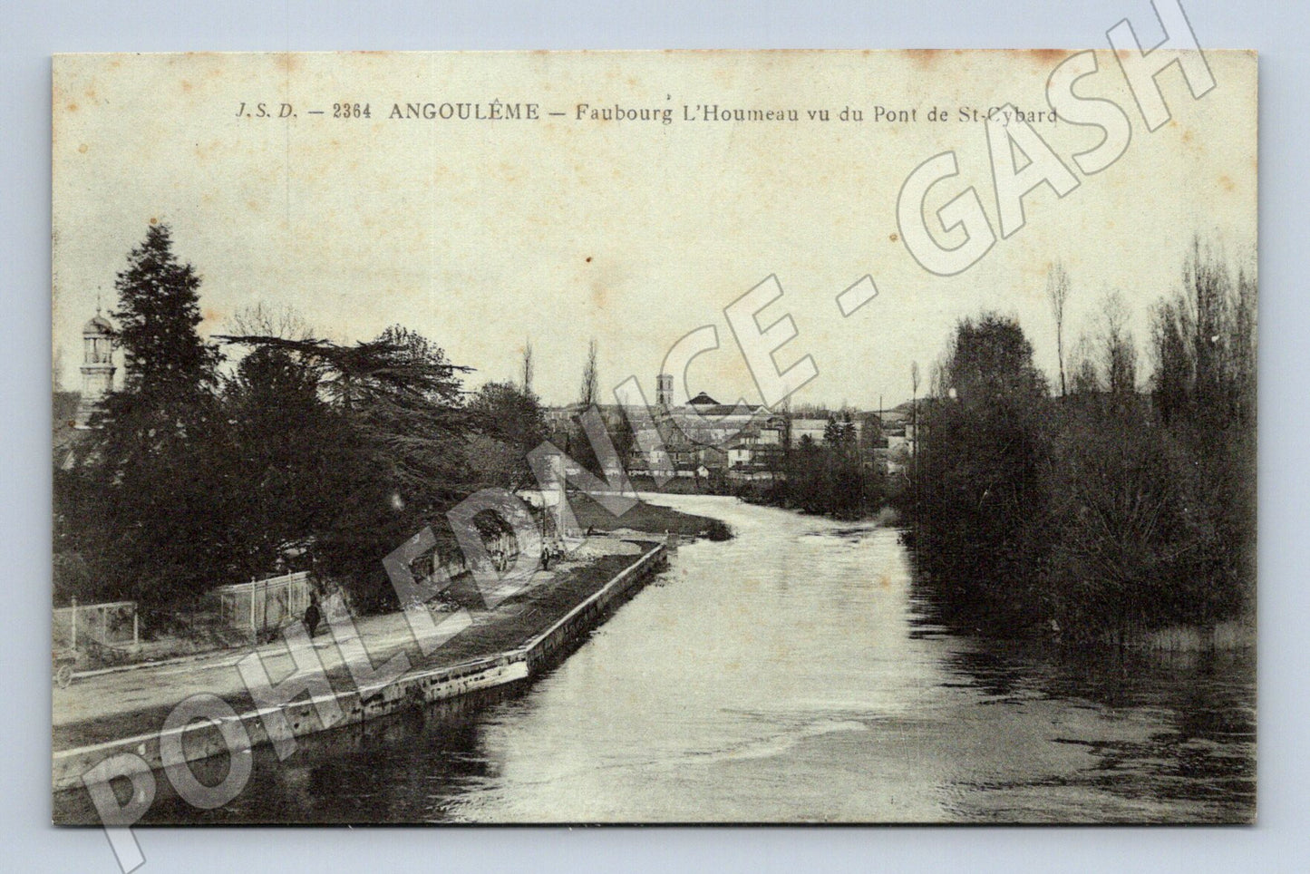 Pohlednice Angoulême Faubourg L’Houmeau pohled z mostu (M7793)