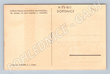 Pohlednice Film U Svatého Antoníčka kroje před kostelem (M8460)