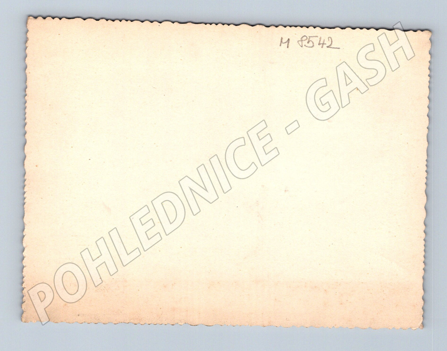 Dítě v zimní krajině etnografická pohlednice (M8542)