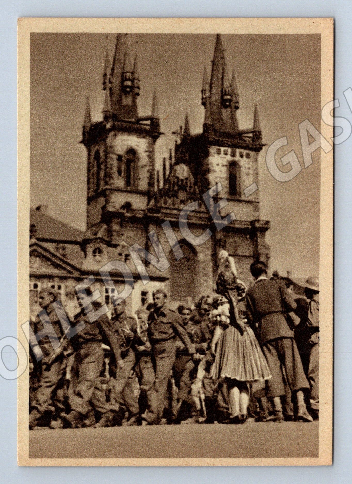 Postcard Prague 1945 Liberation Týn Church (M8656)