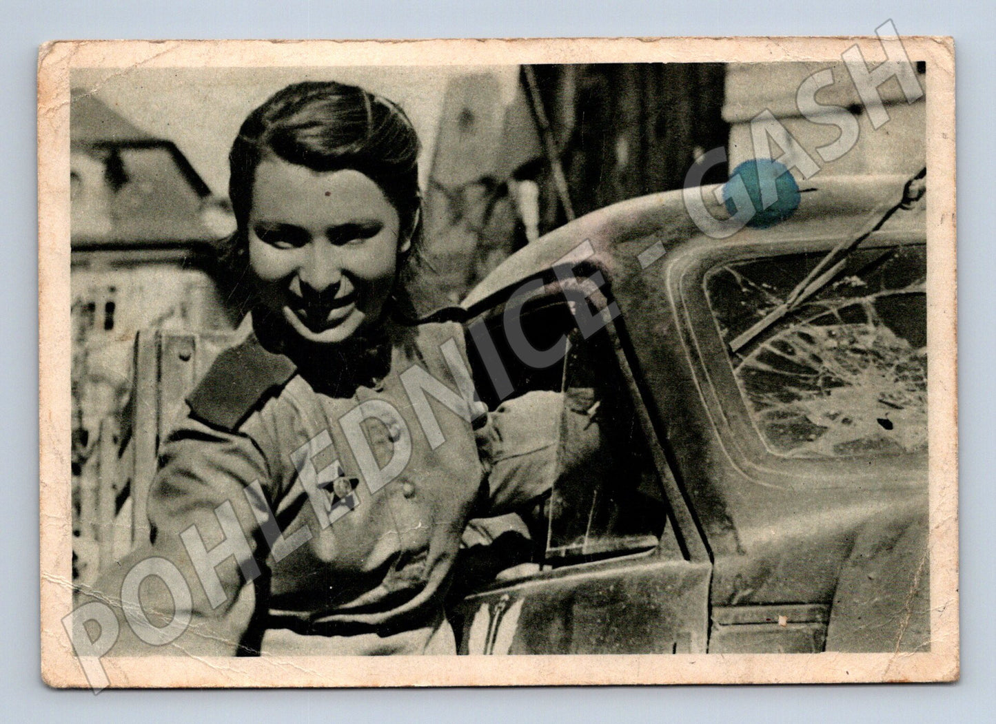 Postcard Krasnoarmejka USSR WWII army (M8673)