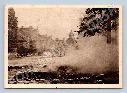 Pohlednice Pálení nacistických symbolů Václavák (M8688)