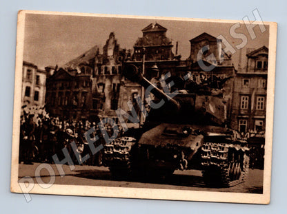 Pohlednice Osvobození 1945 tank v ulicích (M8697)