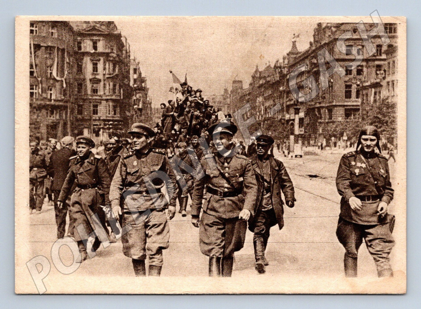 Pohlednice Praha 1945 tank na Václavském náměstí (M8706)