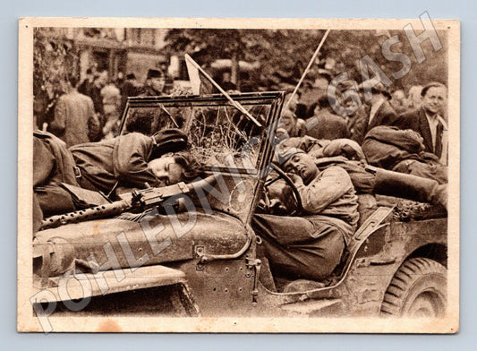 Pohlednice Vojenský vůz únava vojáků WWII (M8707)