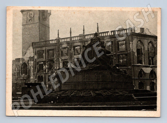 Postcard Old Town Hall after the battle Prague (M8743)