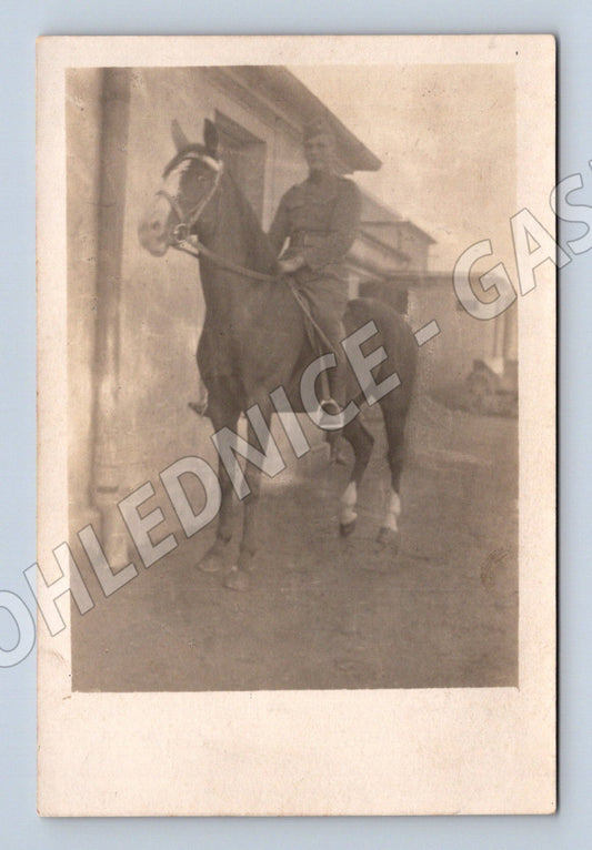Pohlednice voják na koni vojenská služba 1920s (M8810)