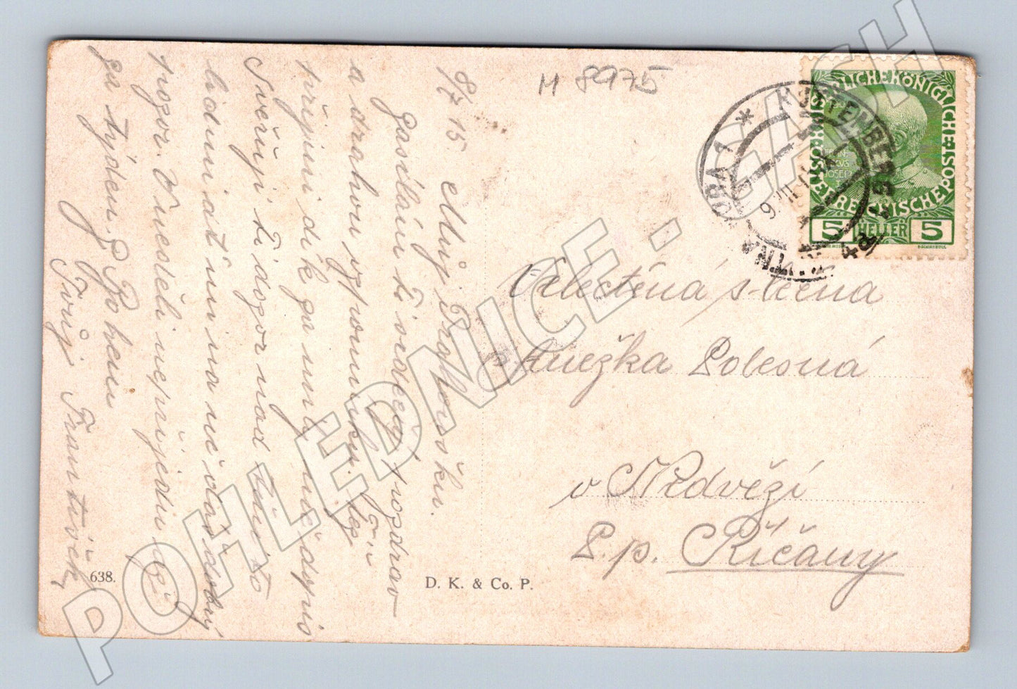 Postcard Give a kiss couple in traditional costume 1916 (M8975)
