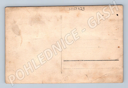 Postcard old football team early 20th century (M9103)