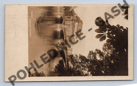 Pohlednice Praha Národní divadlo rok 1924 (M924)