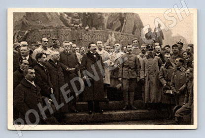 Postcard of the first government of Czechoslovakia at the Hus monument 1918 (M9246)