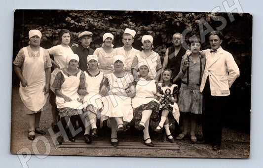 Pohlednice Lázně Poděbrady personál cca 1930 (M9431)