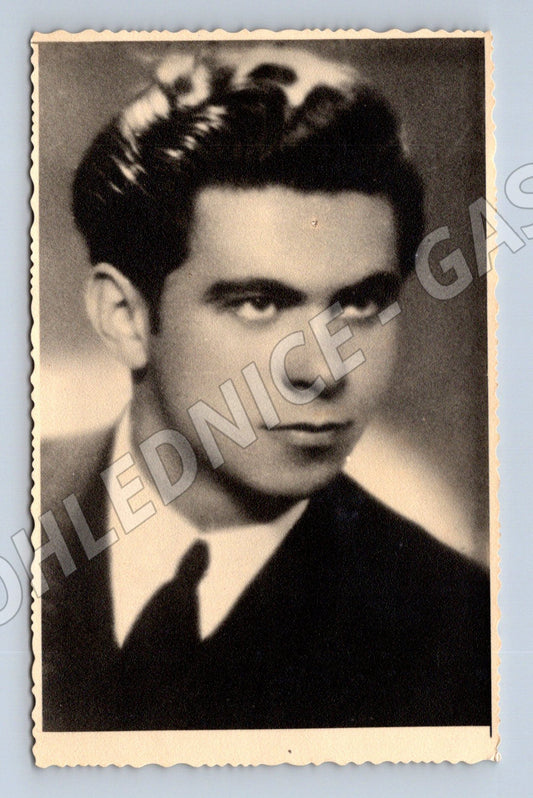 Pohlednice ateliérový portrét neznámá žena (M9471)