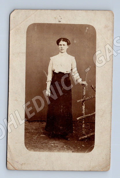 Pohlednice portrét dívky RU 1912 (M9472)