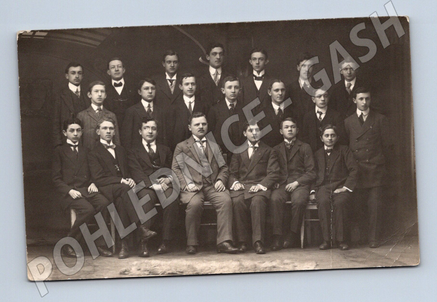 Postcard group of men from the Karlín University (M9505)