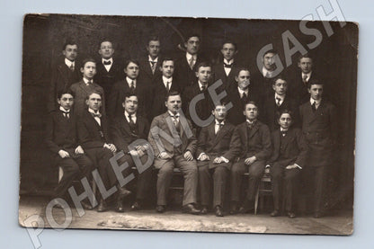 Postcard group of men 1923 Karlín (M9506)
