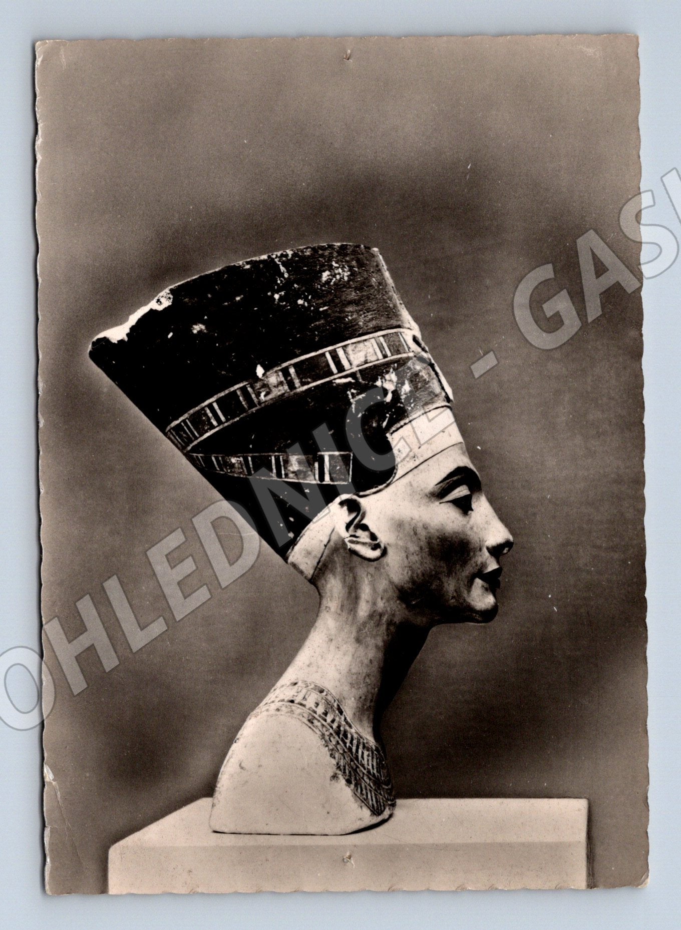 Postcard bust of Nefertiti Berlin (M9651)