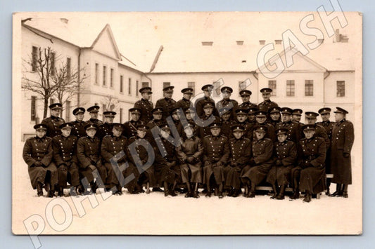 Pohlednice skupina uniformovaných osob podpisy (P1073)