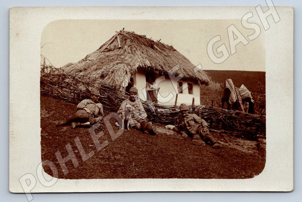 Pohlednice etnografická venkov vojáci 1916 1 světová válka (P1105)