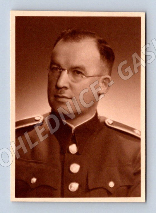 Pohlednice portrét muže v uniformě (P1110)