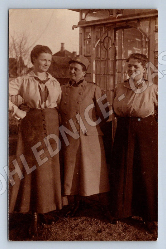 Pohlednice Československo skupina žen (P1149)