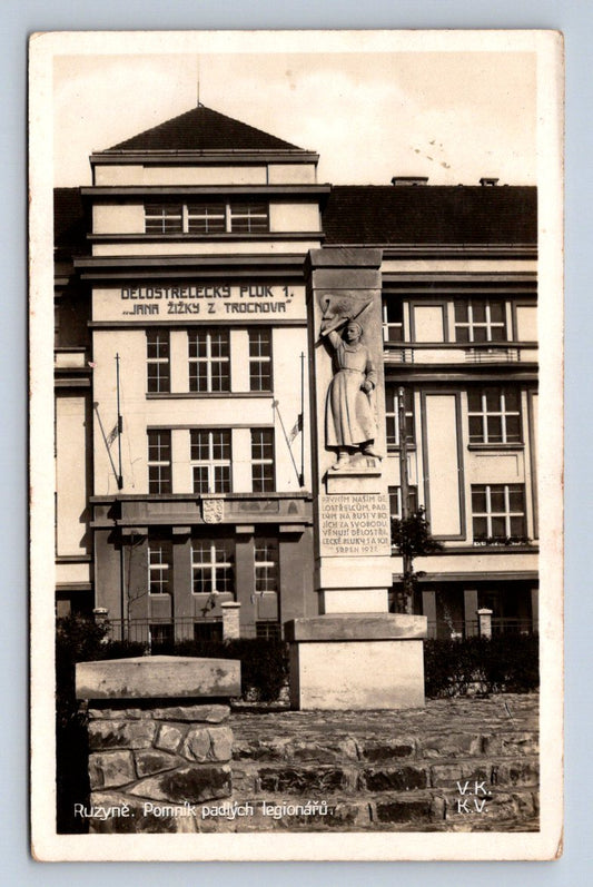 Pohlednice Ruzyně Pomník  legionářů dělostřelecký pluk 1931 (P1201)