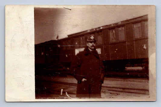 Pohlednice Rakousko Uhersko vojenský důstojník u vlaku 1915 (P1240)