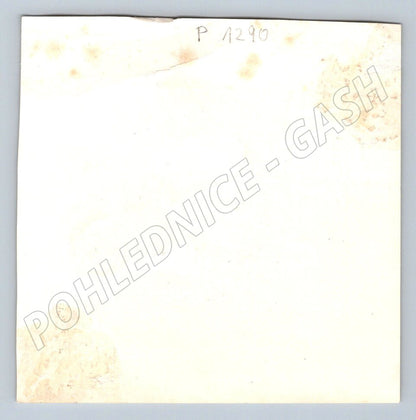 Pohlednice Praha Národní divadlo a vojenské vozidlo (P1290)