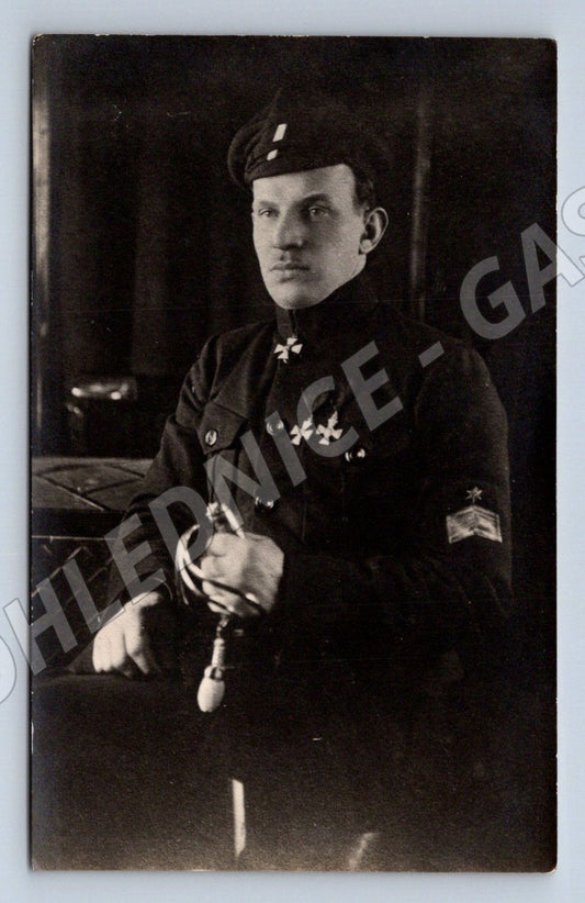Pohlednice muž v uniformě s vyznamenáním ČB (P1296)