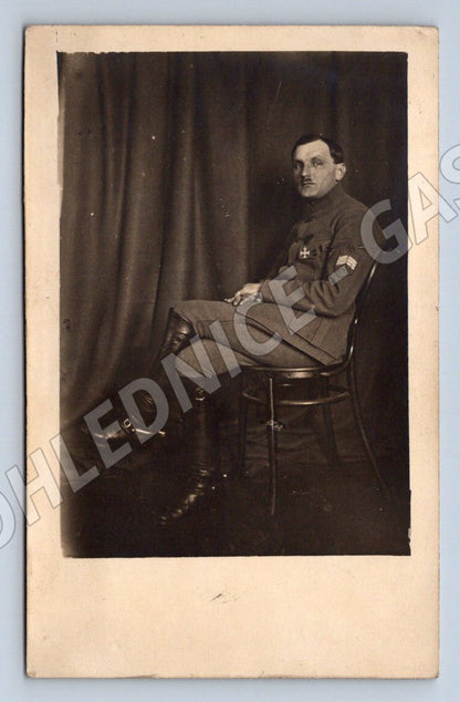 Pohlednice muž v uniformě s věnováním ČB (P1305)